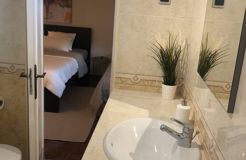 Olivais House | MaHouse GuestHouse