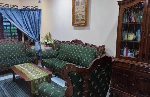 Hulu Selangor House | Mai KKB Homestay in Kuala Kubu Bharu Taman Juta