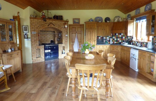 Ninemilehouse House | MAIFIELD, pet friendly in Carrick-On-Suir, County Tipperary