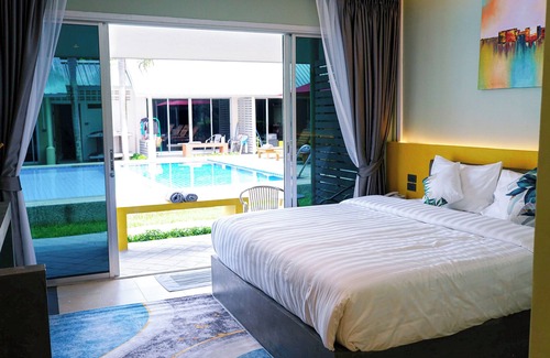 Kata Hotel | Maiiam bungalows with the swimming pool, closed to beach and all markets.