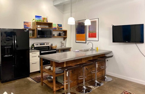 Central Business District Apartment | Main Office Lofts Building - multiple lofts