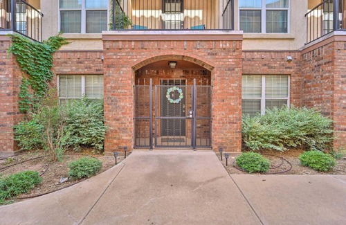 North Overton Apartment | Main Street Abode Less Than 1 Mi to TTU and Downtown!