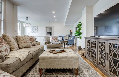 Mount Joy Apartment | Main Street Retreat -- Close to the Nook & Hershey!