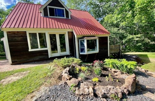 Warren Cottage | Maine Post and Beam Country Cottage