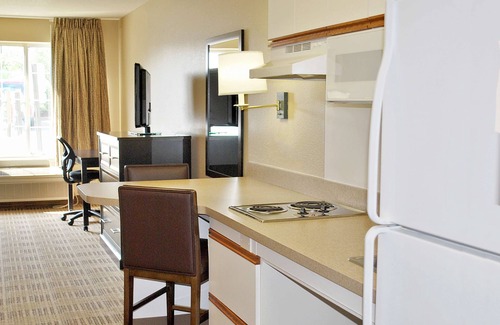 Winchester Hotel | MainStay Suites Las Vegas Convention Center