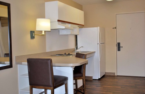 Winchester Hotel | MainStay Suites Las Vegas Convention Center