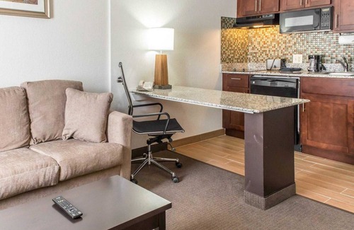 South Hills Hotel | MainStay Suites Pittsburgh Airport