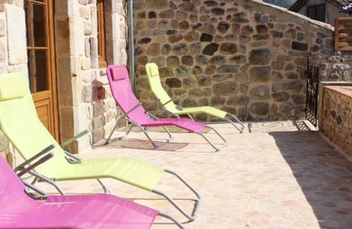 Saint-Etienne-de-Boulogne House | Maison de Caractère Avec Piscine Privée