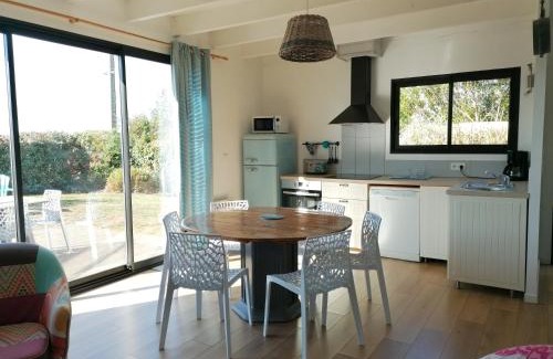 Saint-Jacques House | Maison à 100 m de la plage, port et commerces à pieds -Les gîtes de Rhuys