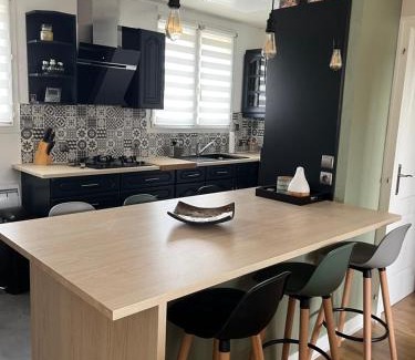 Courseulles-sur-Mer House | Maison à 700m de la plage
