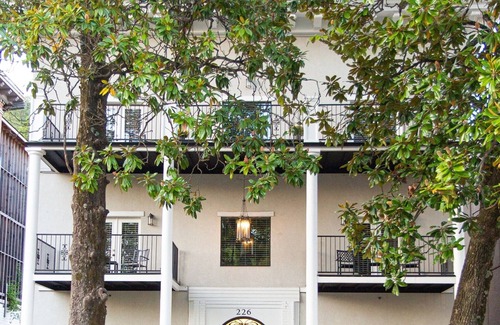 Hot Springs Condo | Maison 226 Count Basie Suite