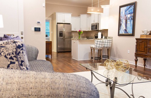 Hot Springs Condo | Maison 226 Ella Fitzgerald Suite