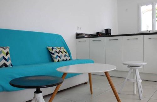 Saint-Denis-d'Oleron House | Maison au cœur de Saint-Denis-d'Oléron, 6 couchages, jardin clos, proche plage et port - FR-1-246A-53
