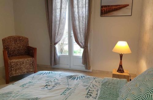 Les Montils House | Maison au calme avec piscine l'été