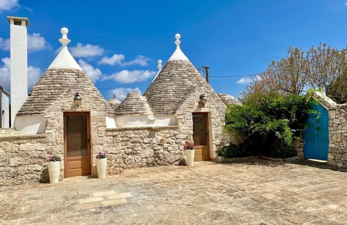 Ostuni House | Maison Avec Piscine à Ostuni Entourée de Vignobles et de Trulli