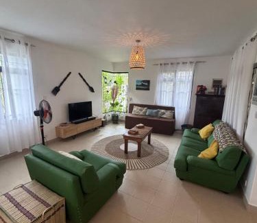 La Preneuse Villa | Maison avec piscine et rooftop à la Preneuse - 5min de la plage