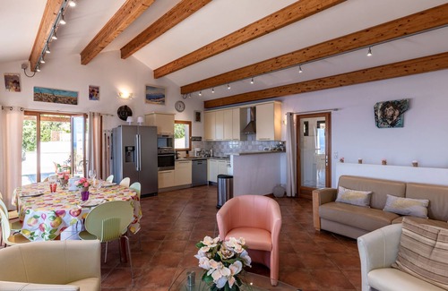 Canari House | Maison Balbi by Interhome