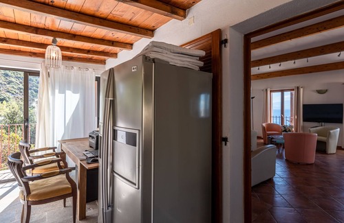 Canari House | Maison Balbi by Interhome