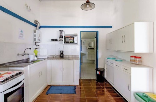 Mangaratiba House | Maison Bleue sur la Plage, Grande Cour Arrière Devant la mer