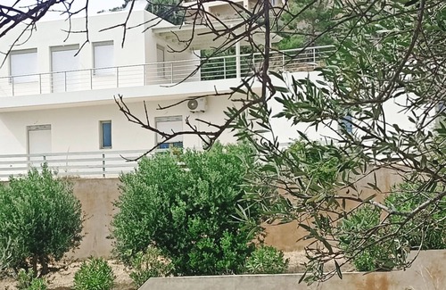 Mires Villa | Maison Bord de mer Avec Piscine Privée