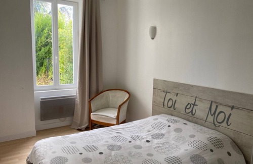 Corme Ecluse House | Maison Charentaise Familiale à 15 Minutes des Plages