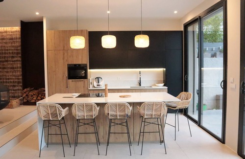 Vielle-Chapelle House | Maison Contemporaine Avec Piscine à Deux pas des Plages et Calanques