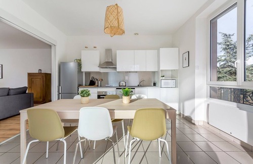 Sainte-Foy-les-Lyon Villa | Maison Cosy 10 min Presque 'île Lyon