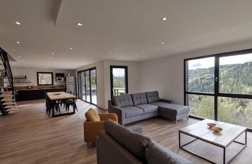 Arlempdes House | Maison d'architecte en pleine nature