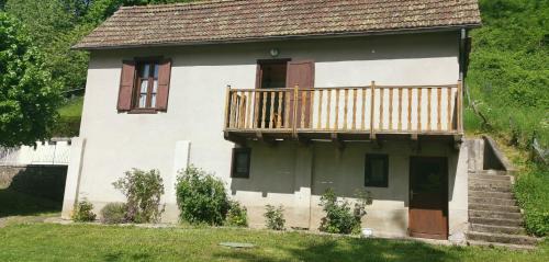 Vic-sur-Cere House | maison d'hôte, gîte, la maisonnette
