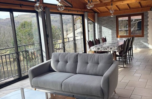 Boyeux-Saint-Jerome House | Maison Dans un Village Viticole