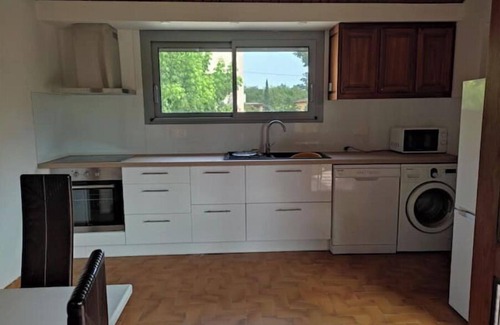 Montfavet House | Maison Dans un Quartier Résidentiel Calme