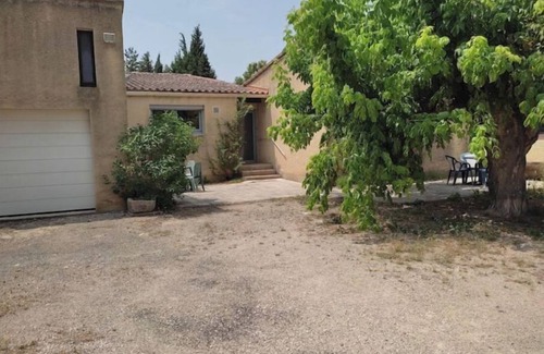 Montfavet House | Maison Dans un Quartier Résidentiel Calme