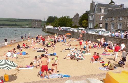 Pleudihen-sur-Rance Apartment | Maison de bourg Bord de Rance Proximité des plages
