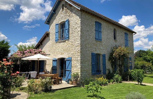 Bourron-Marlotte House | Maison de Campagne Avec Piscine Dans un Village de Charme à 1h de Paris en Train