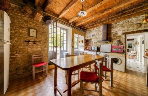 Julienne House | Maison de charme à Julienne + grand jardin