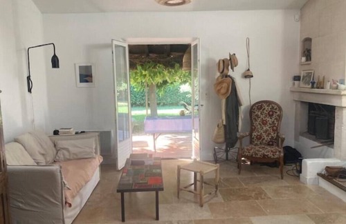 Saint-Andiol House | Maison de Charme en Provence, Dans un Cadre Verdoyant, Entre Alpilles et Lubéron