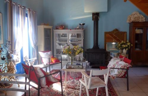 Locmaria House | Maison de charme près de la côte sauvage avec jardin et terrasse - FR-1-418-128