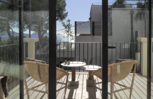 Roucas-Blanc House | Maison de Charme vue mer Avec Piscine au Centre de Marseille