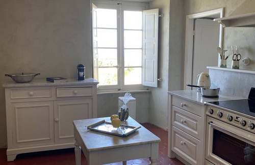 Canari Apartment | Maison de Famille Avec Jardin Privatif