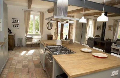 Roquebrun House | Maison de Farine's La Haute Maison has modern amenities, lovely views and a pool