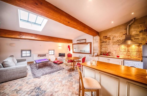 Avignon City Centre Apartment | Maison de Fogasses