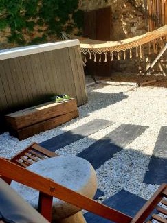 Bram House | Maison de maître à BRAM # Jacuzzi