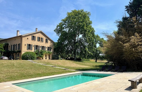 Bormes-Les-Mimosas House | Maison de Maître in the heart of a vineyard