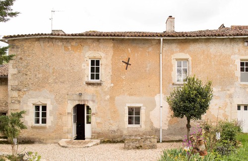 Marnay House | Maison de Maitre, ancien logis du XVIIe