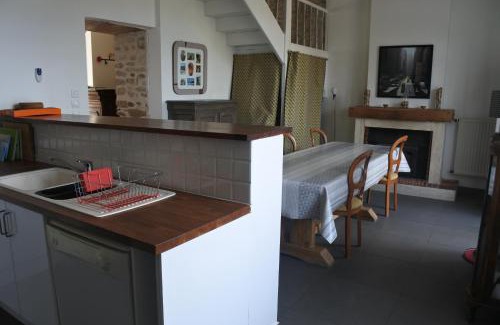 Le Gue-de-Velluire House | Maison de village spacieuse et confortable