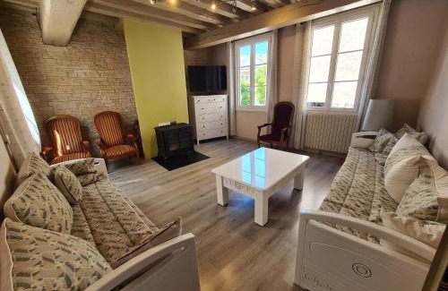 Bourgogne House | Maison de ville cosy à Orléans avec parking, proche commerces et loisirs - FR-1-590-245