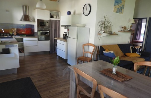 Corme-Royal House | Maison en Bois à la Campagne. Accessible Pmr. Animaux de Compagnie Acceptés