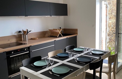 Etables-sur-Mer House | Maison en Pierre à Proximité du Bourg et de la mer
