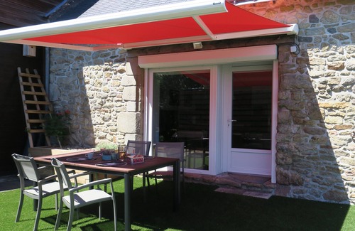 Ploeren House | Maison en Pierres, Coeur de Bourg - 4 Personnes