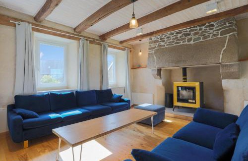 Saint-Michel-en-Greve House | Maison Familiale 12 pers proche mer